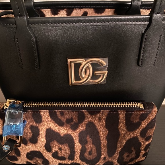 *SOLD* Authentic - Dolce and Gabbana - Small Fefe Shopper Tote - Picture 5 of 8